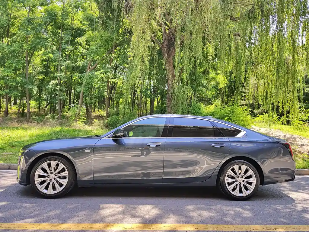 Cadillac CT6 — фото 3