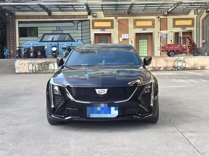 Cadillac CT5 — фото 2