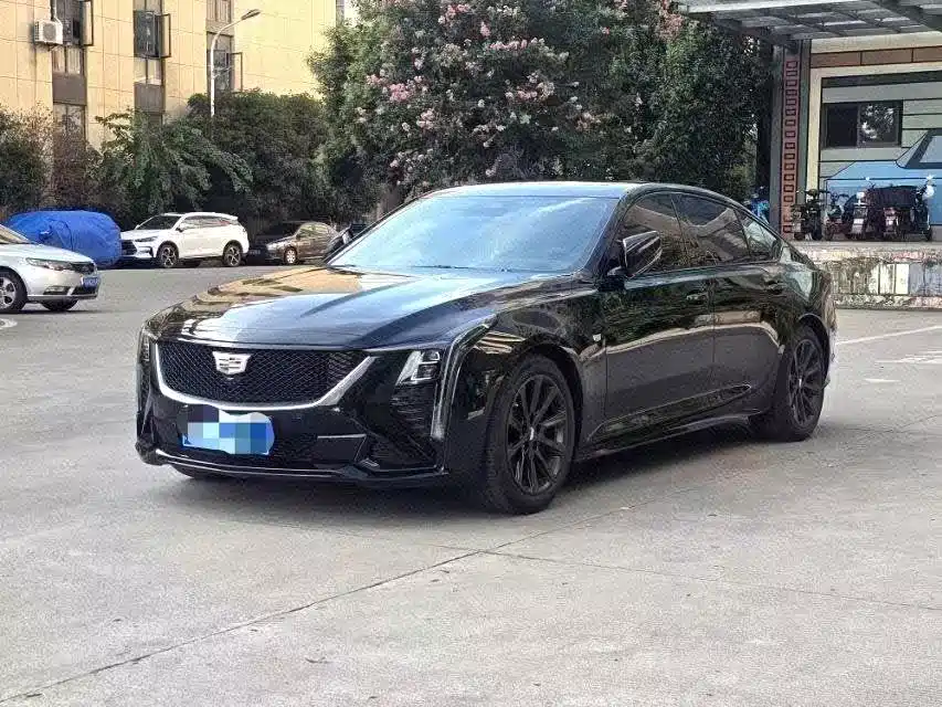 Cadillac CT5 — фото 3