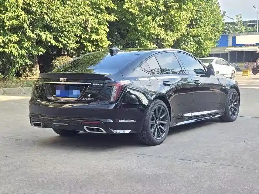 Cadillac CT5 — фото 7