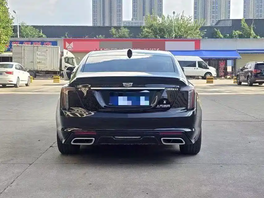 Cadillac CT5 — фото 8