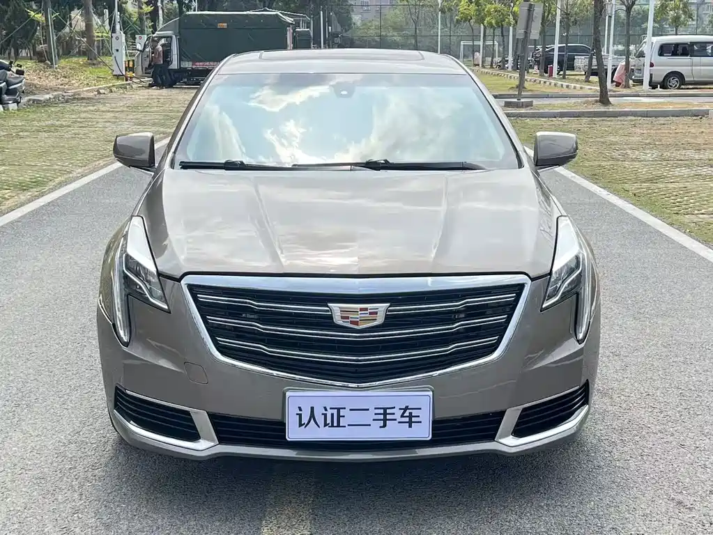 Cadillac XTS — фото 2