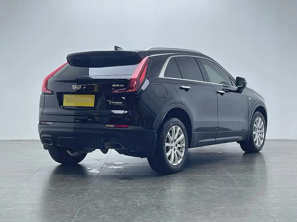 Cadillac XT4 — фото 3