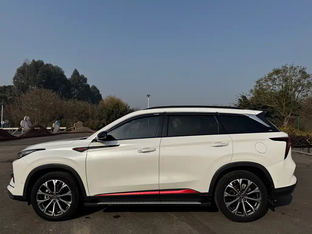 Changan CS75 PLUS — фото 4