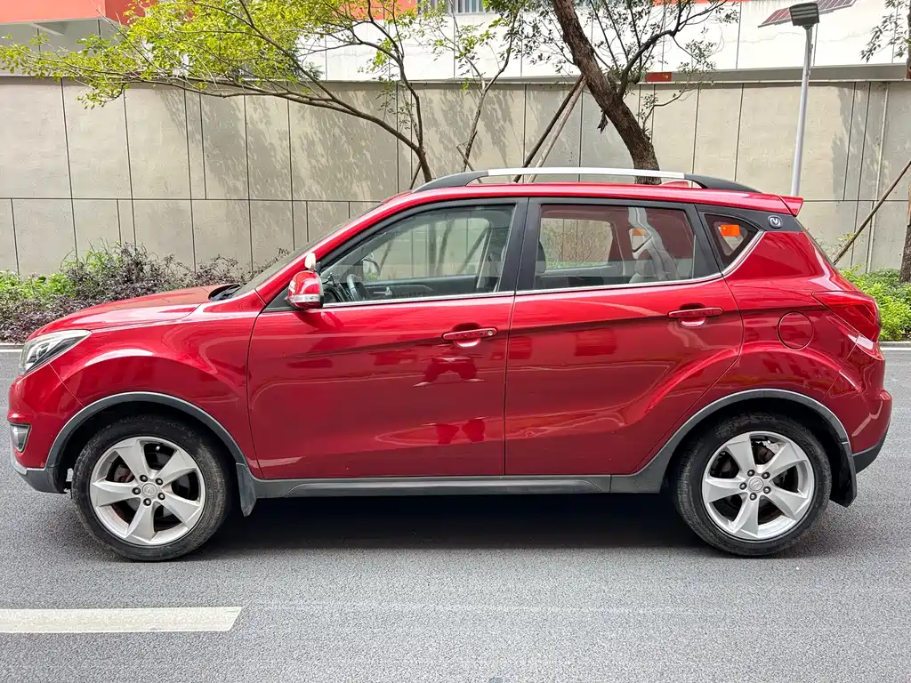 Changan CS35 — фото 13