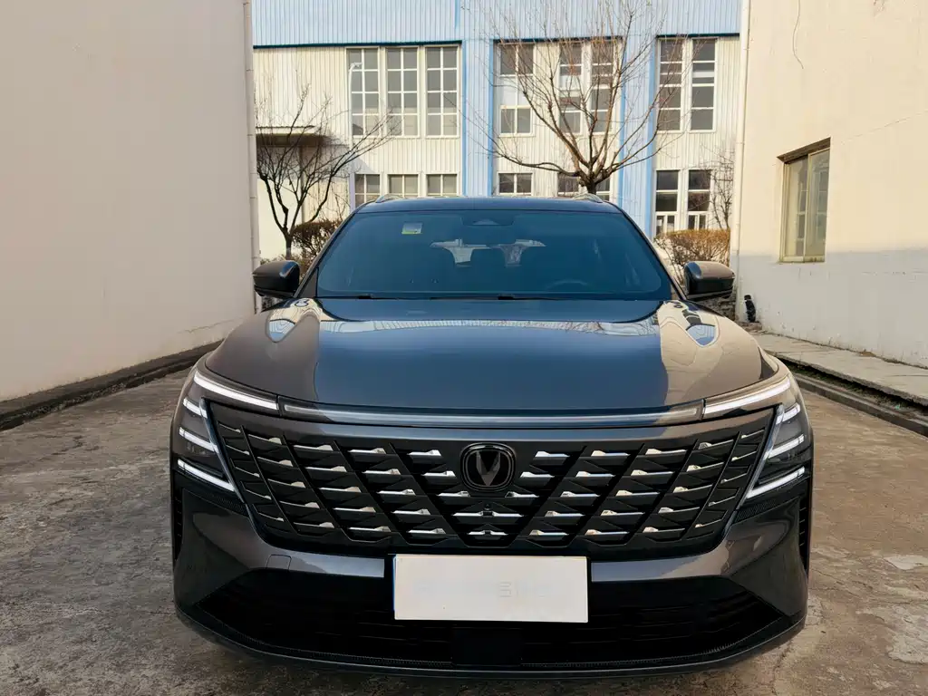 Changan CS75 PLUS — фото 2