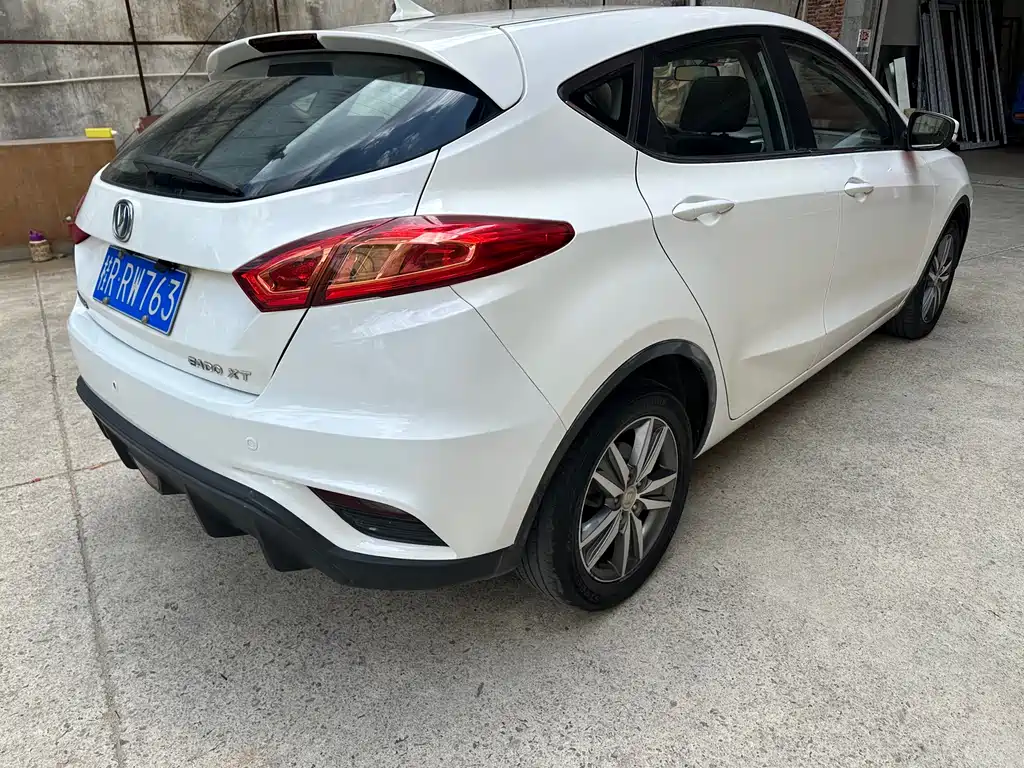 Changan Eado XT — фото 4