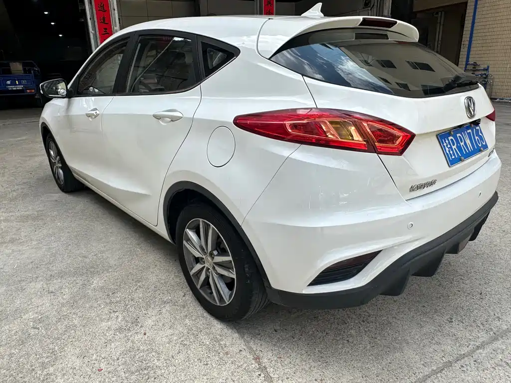 Changan Eado XT — фото 5