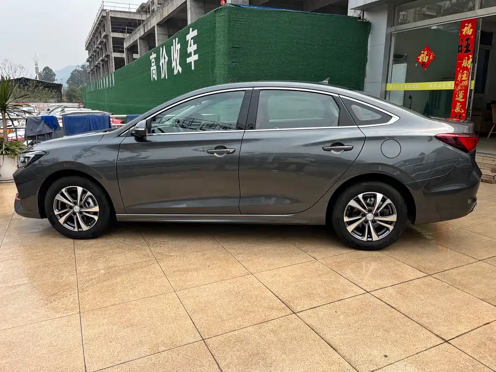 Changan Eado — фото 5