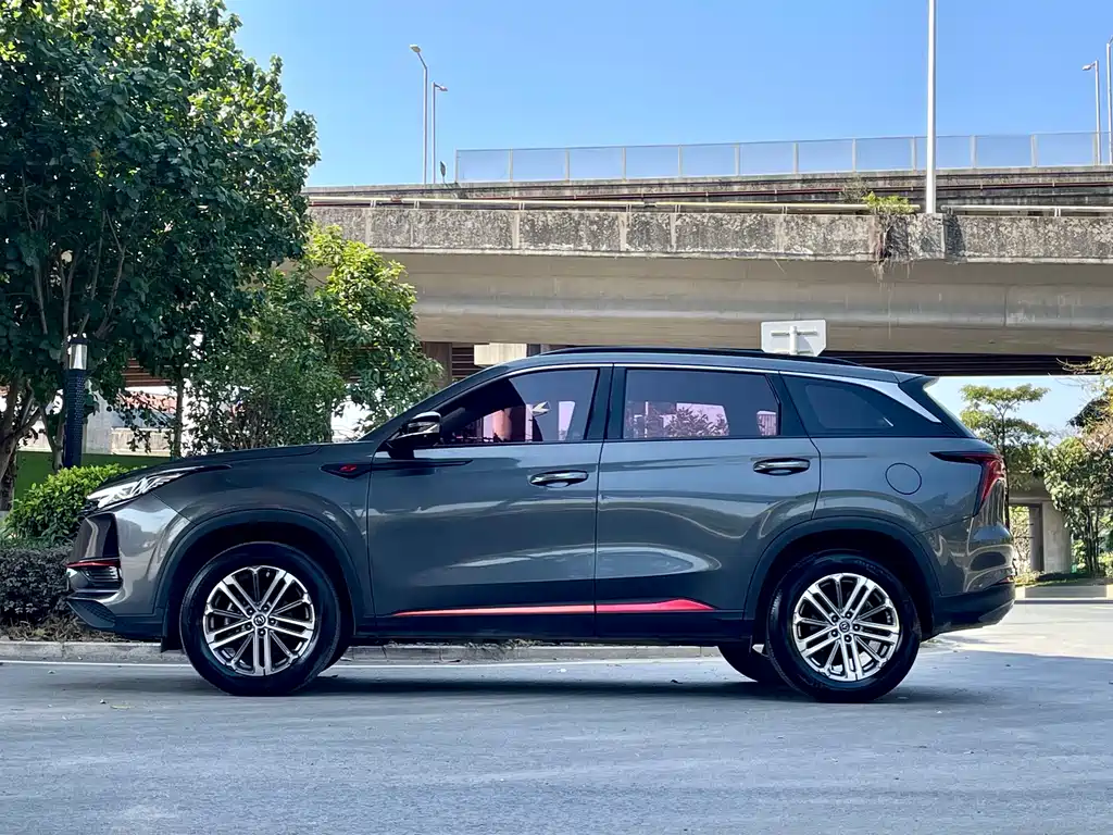 Changan CS75 PLUS — фото 4