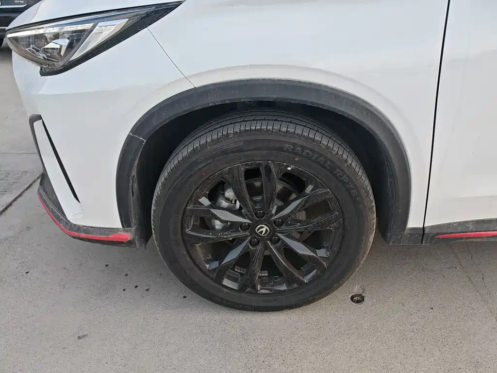 Changan X5 PLUS — фото 4