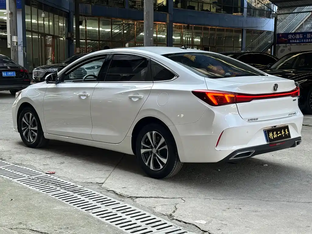 Changan Eado — фото 7