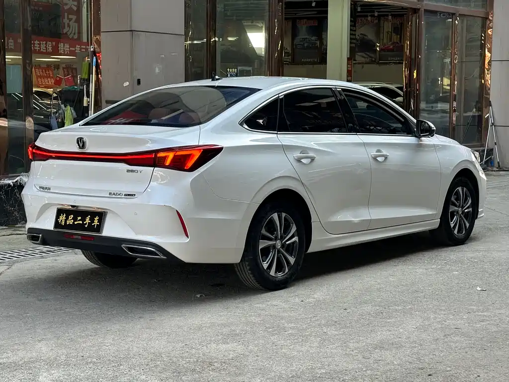 Changan Eado — фото 9