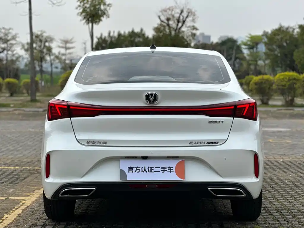 Changan Eado — фото 8