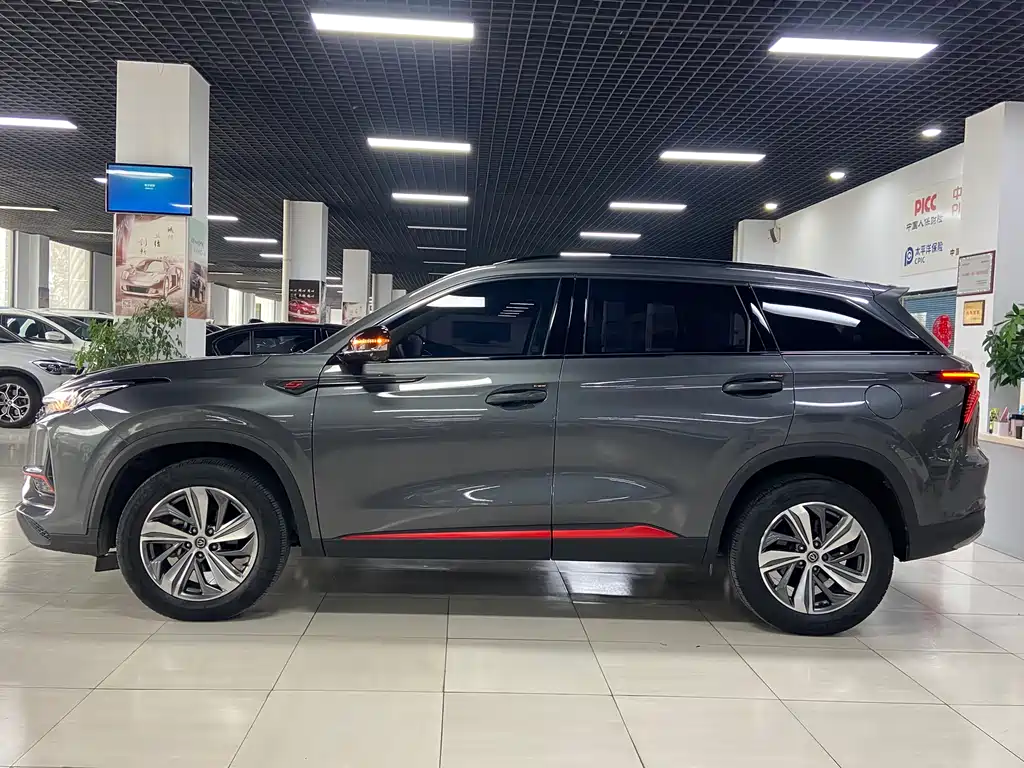 Changan CS75 PLUS — фото 3