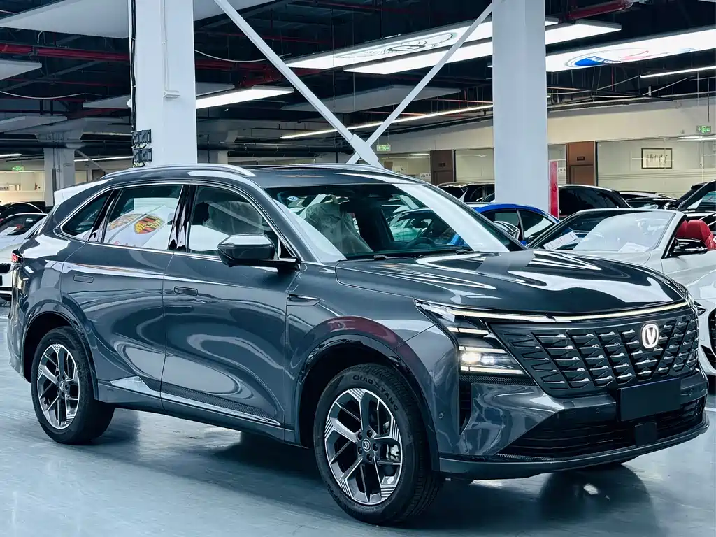 Changan CS75 PLUS — фото 3