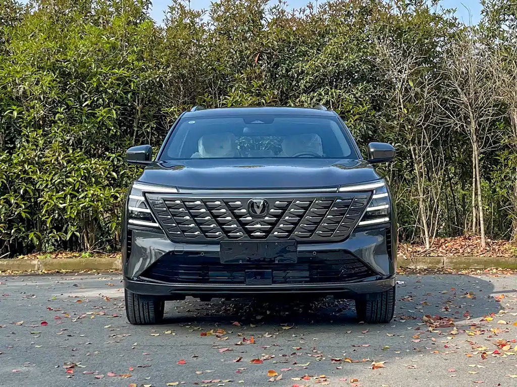 Changan CS75 PLUS — фото 2