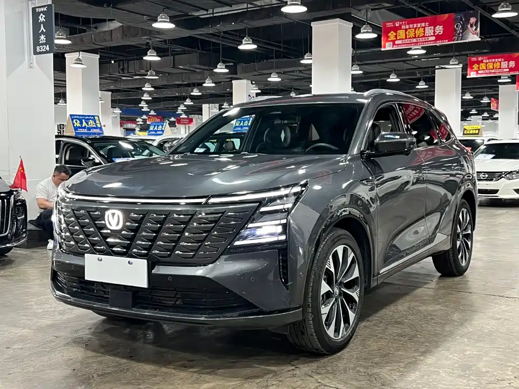 Changan CS75 PLUS — фото 2