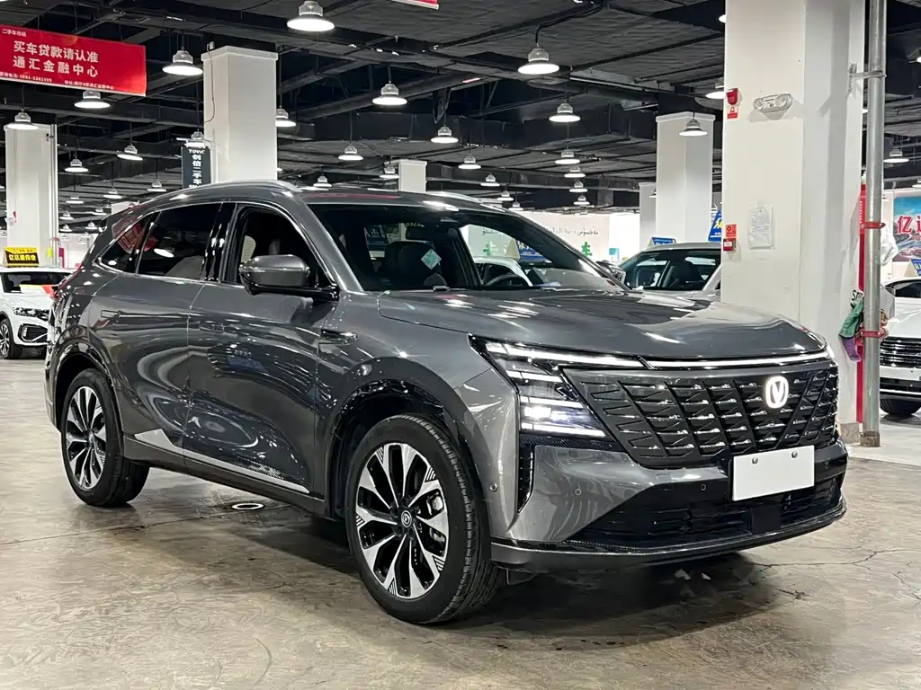 Changan CS75 PLUS — фото 3