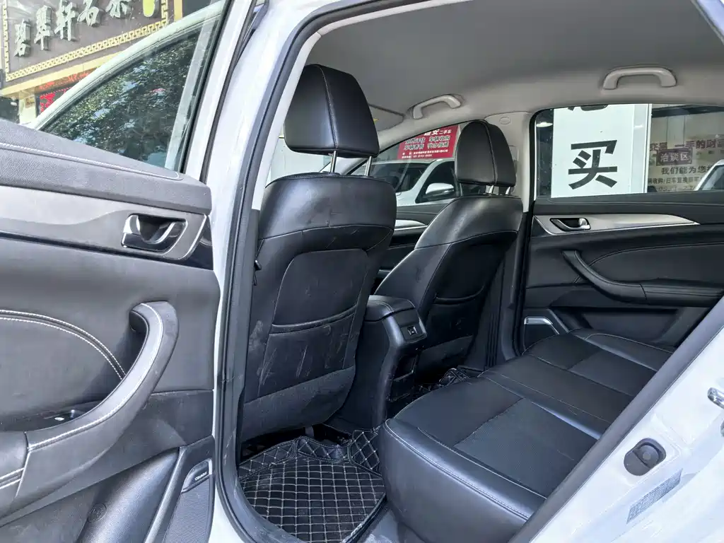 Changan Eado — фото 11