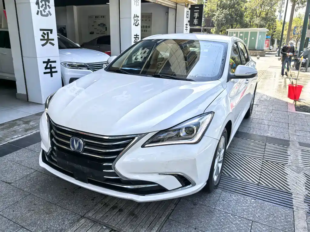 Changan Eado — фото 4