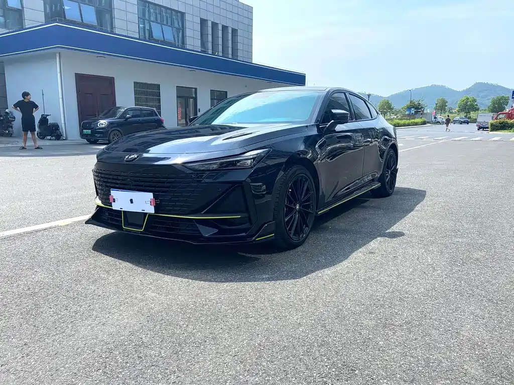 Changan UNI-V