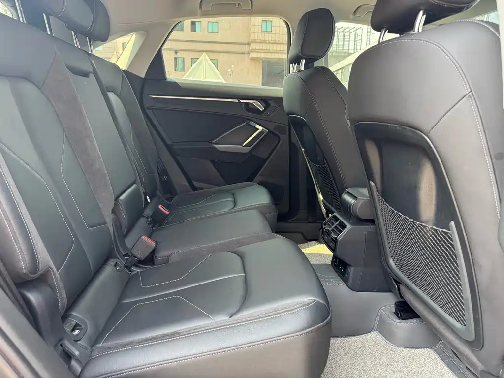 Audi Q3 Sportback — фото 13