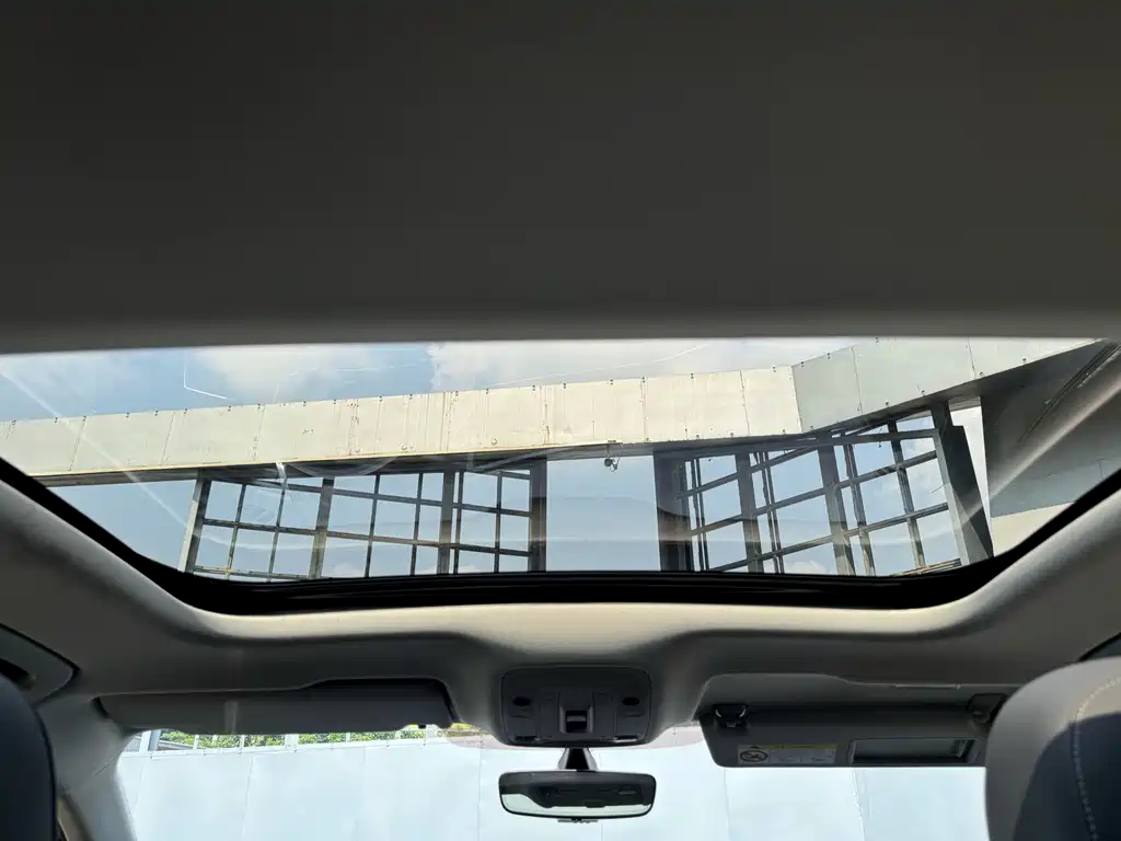 Audi Q3 Sportback — фото 19