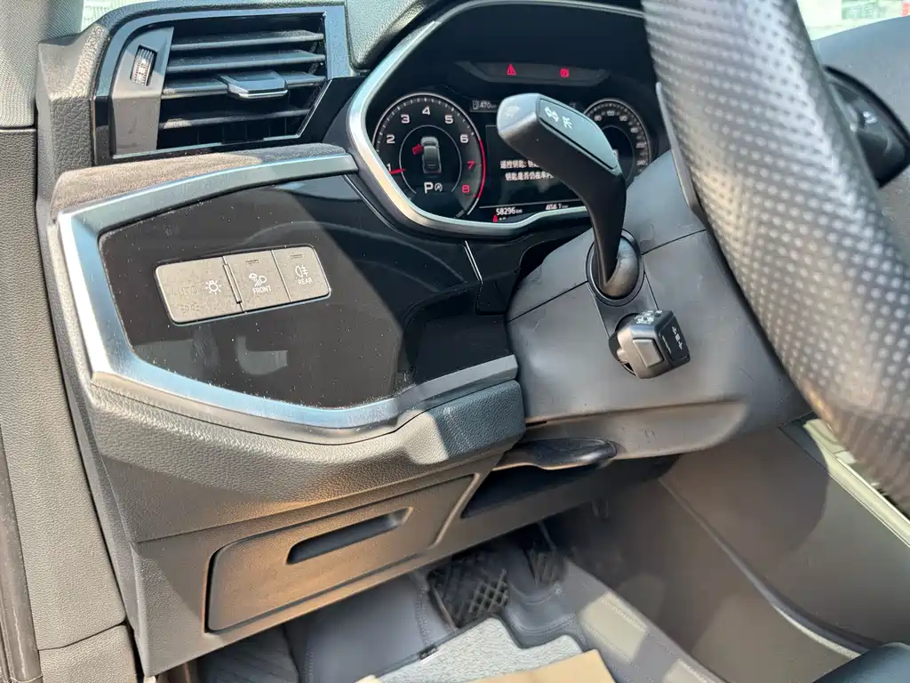 Audi Q3 Sportback — фото 22