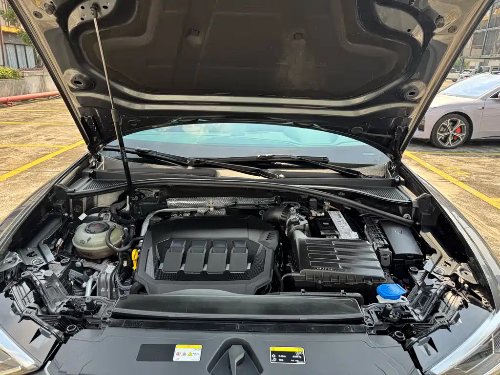 Audi Q3 Sportback — фото 24