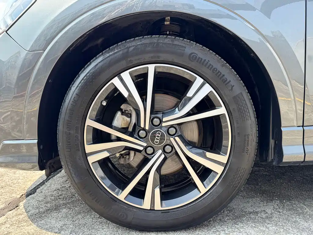 Audi Q3 Sportback — фото 28