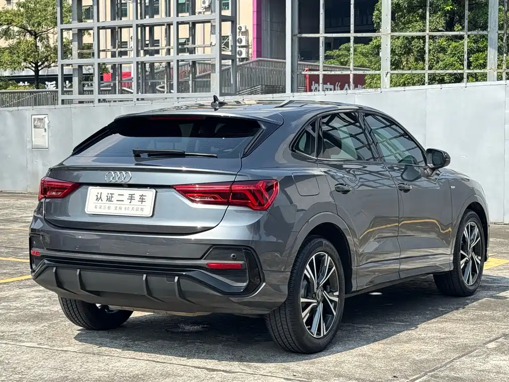 Audi Q3 Sportback — фото 9