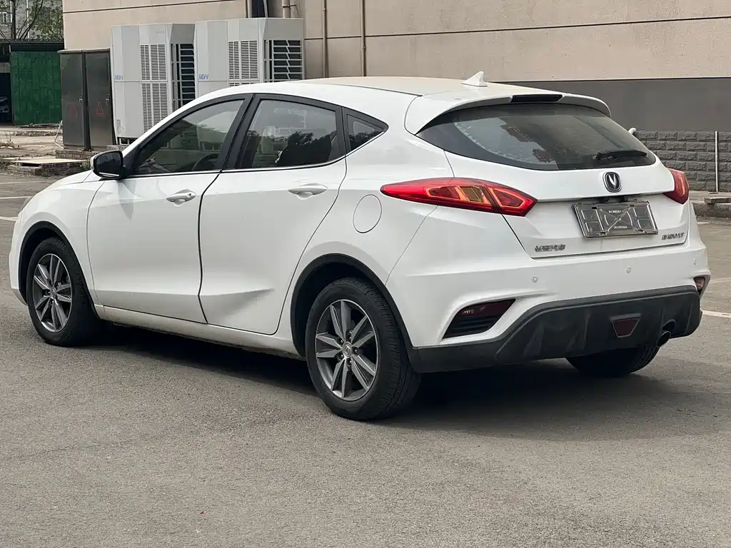 Changan Eado XT — фото 13