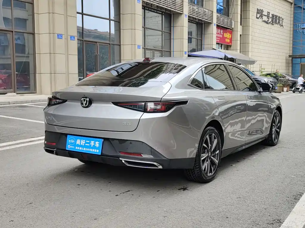 Changan Yida — фото 6