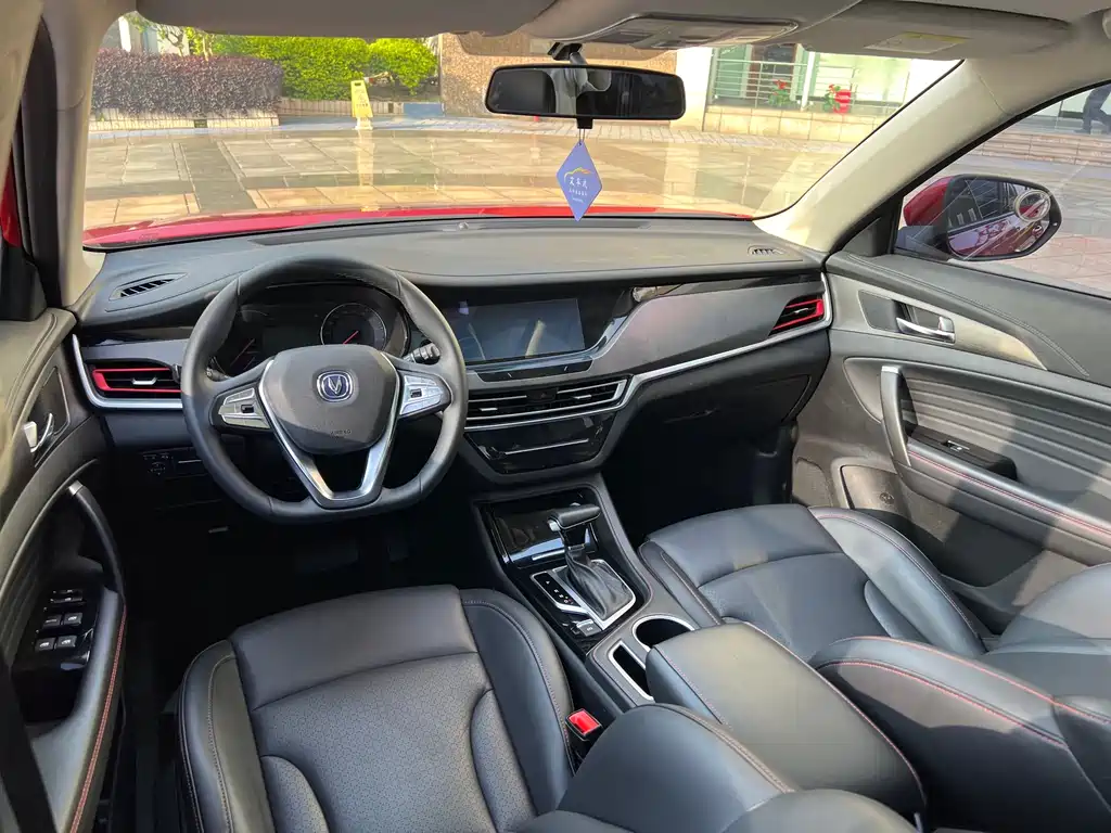 Changan CS35PLUS — фото 11