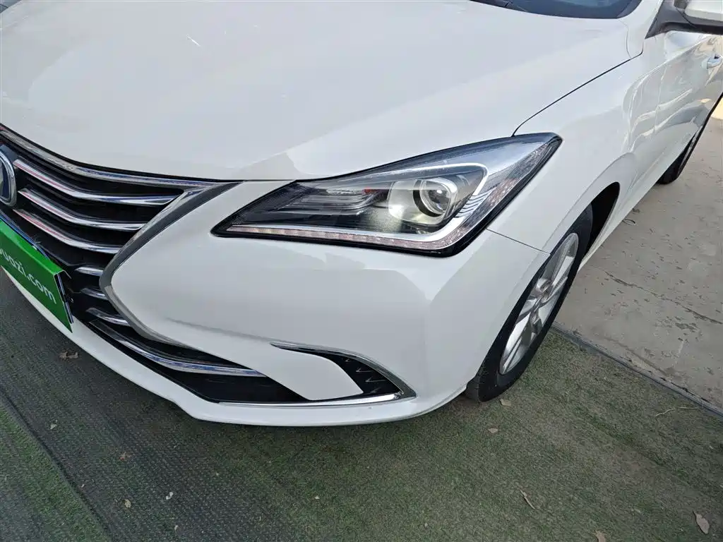 Changan Eado — фото 24