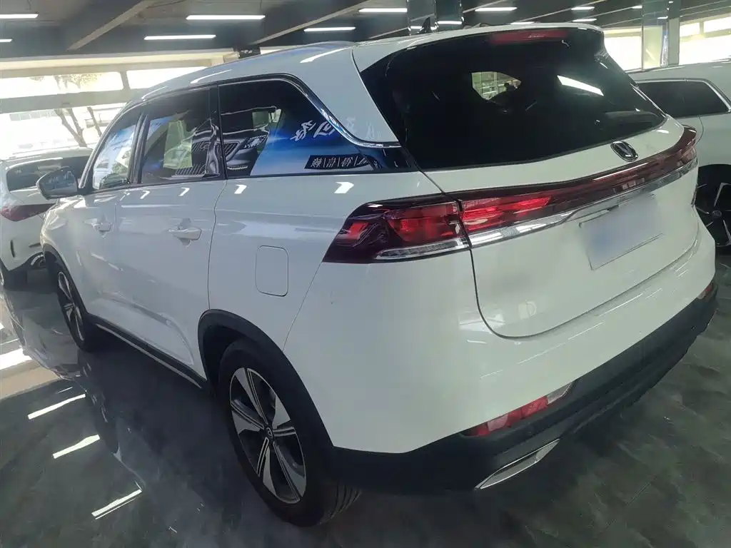 Changan X7 PLUS — фото 5