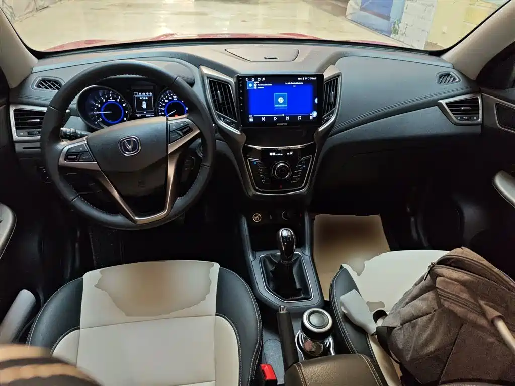 Changan CS35 — фото 10