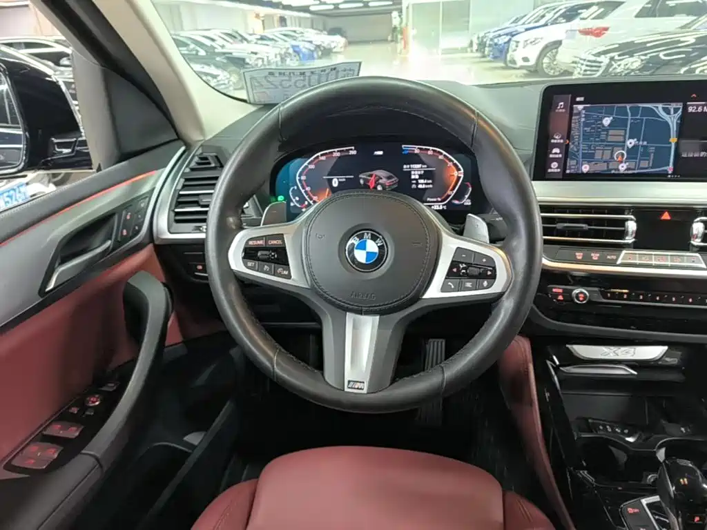 BMW X4 — фото 10
