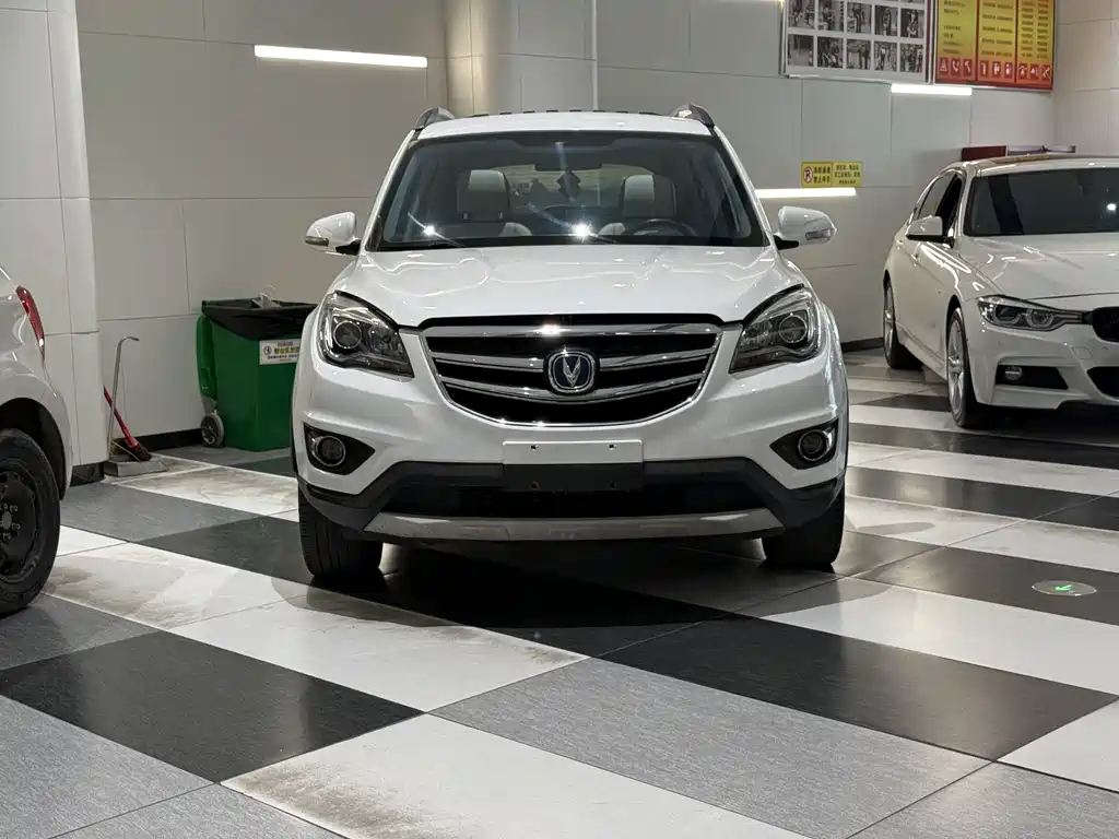 Changan CS35 — фото 2
