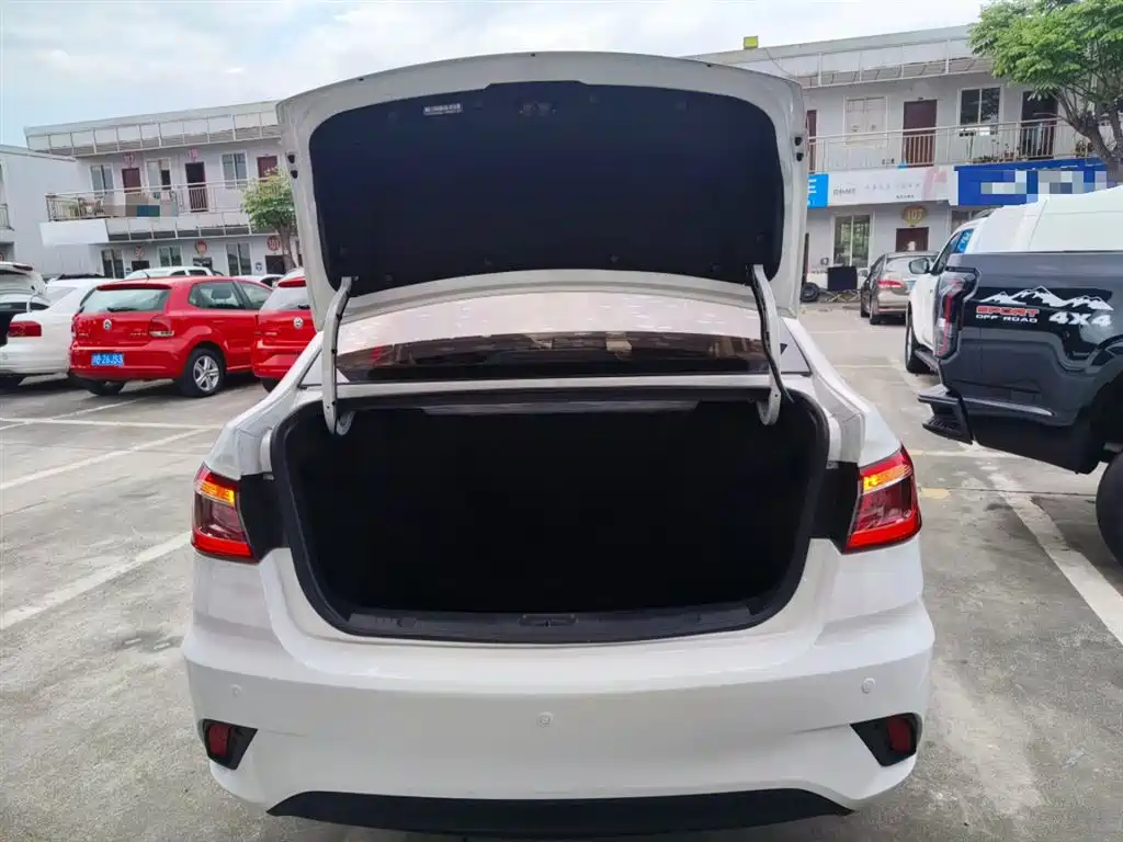 Changan Eado DT — фото 19