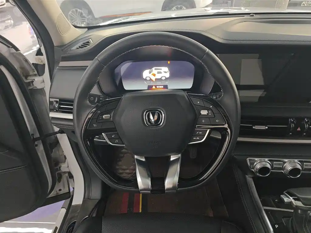 Changan CS95 — фото 11