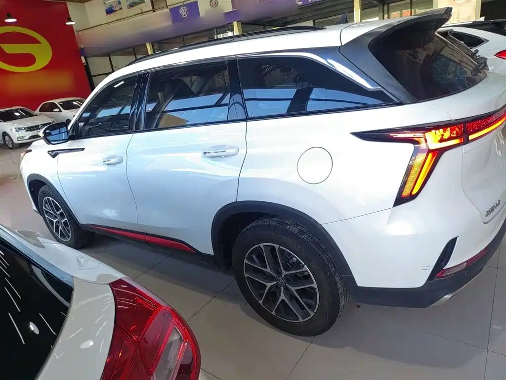 Changan CS75 PLUS — фото 4