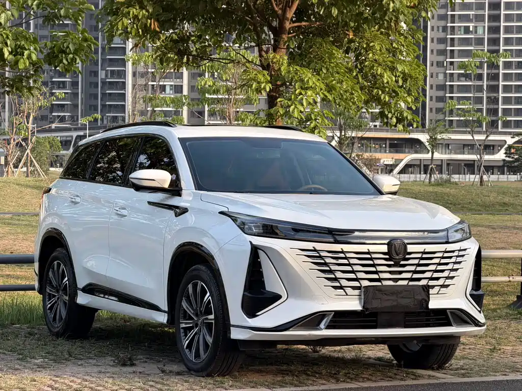 Changan CS75 PLUS — фото 3