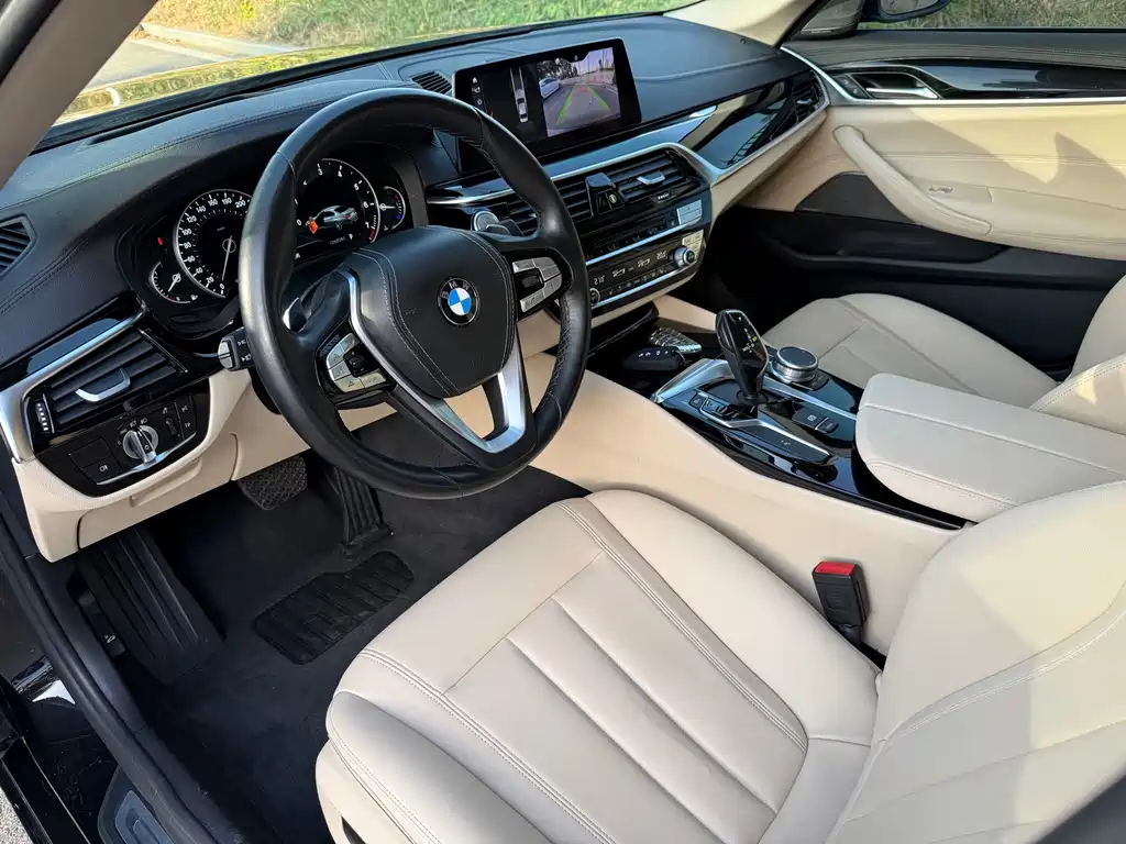 BMW 5 Series — фото 3