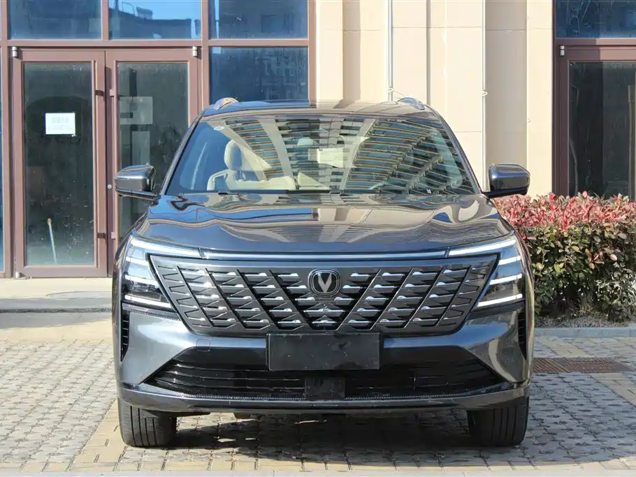 Changan CS75 PLUS — фото 3