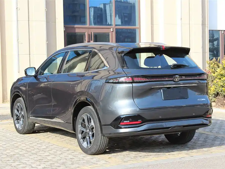 Changan CS75 PLUS — фото 23