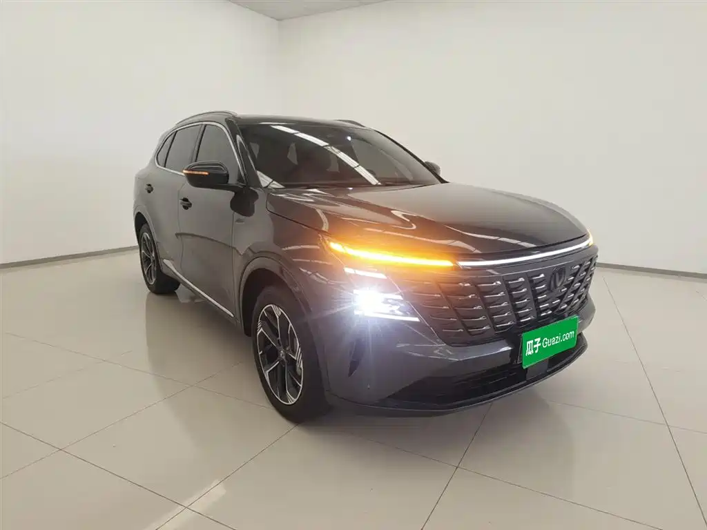 Changan CS75 PLUS — фото 4