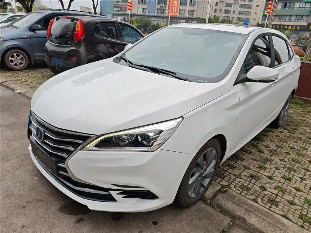 Changan Eado DT — фото 2