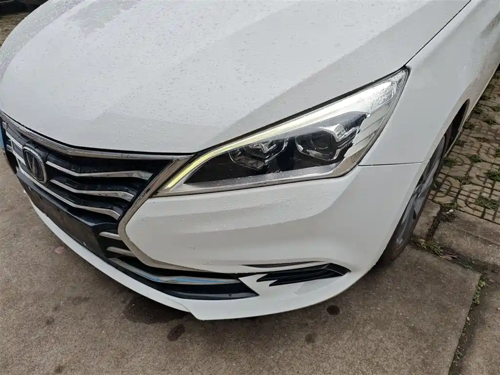 Changan Eado DT — фото 23